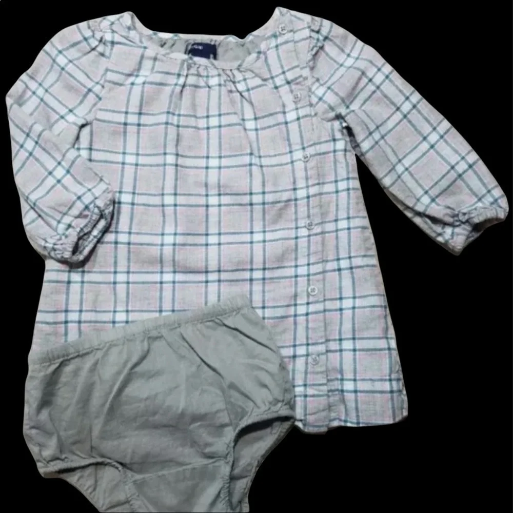 𝅺BABY Gap Snowy Fields Gray Pink Plaid Dress 6-12‎ m